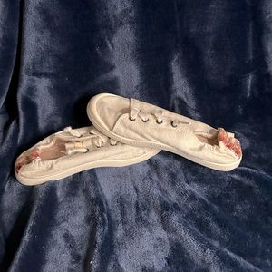 Slip on shoes; lace free